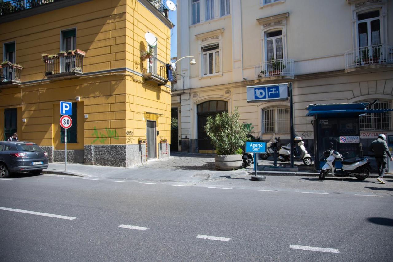 Ferienwohnung La Tana Dei Pirati 2 Neapel Exterior foto